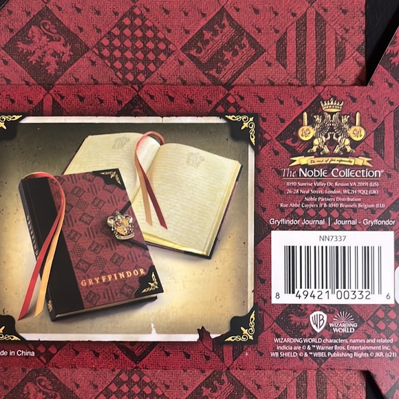Harry Potter GRYFFINDOR Journal *NEW - Picture 8 of 12